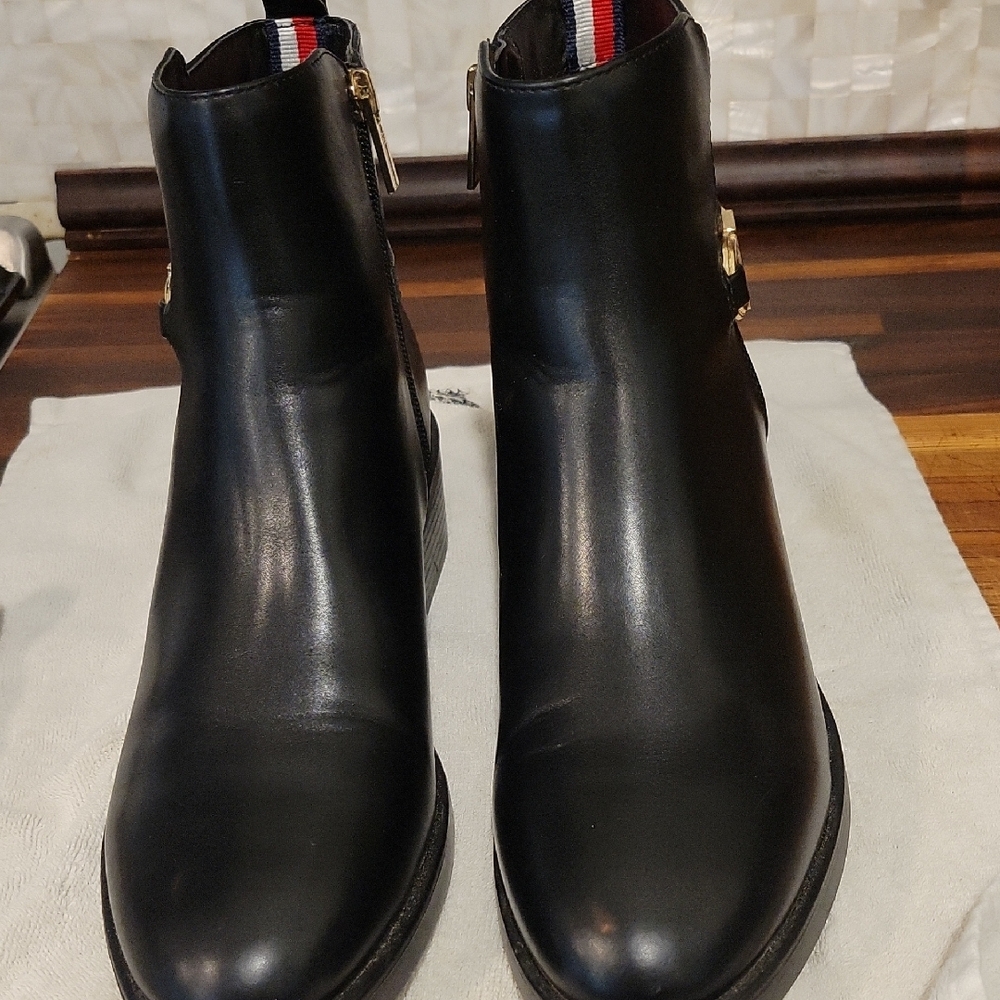 Tommy Hilfiger Black Chelsea Ankle Boots